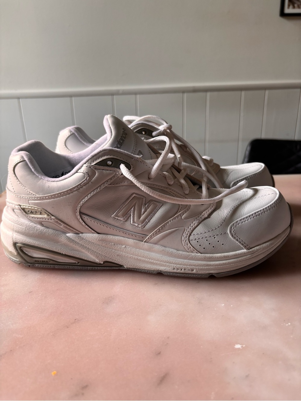 New Balance Women's Cream/White Leather Sneakers